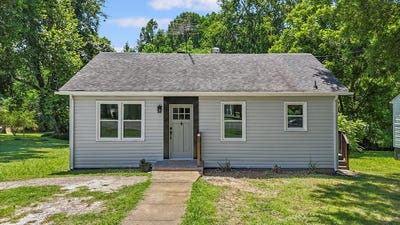 /international/us/607-longwood-avenue-farmville-va-110101168298/?lang=fr