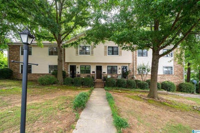 /international/us/2703-southbury-circle-vestavia-hills-al-110108380277/