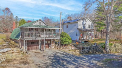 /international/us/555-pond-creek-road-white-haven-pa-110095612835/