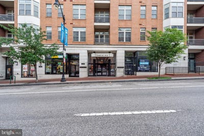 /international/us/1209-n-charles-street-baltimore-md-110108438511/