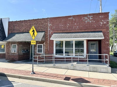/international/us/311-313-main-street-meredosia-il-110100424936/