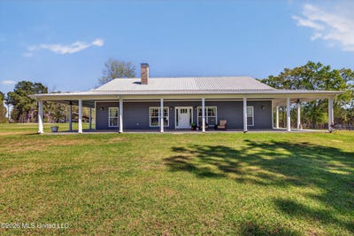 /international/us/28000-eugene-e-ladner-road-perkinston-ms-110106697820/