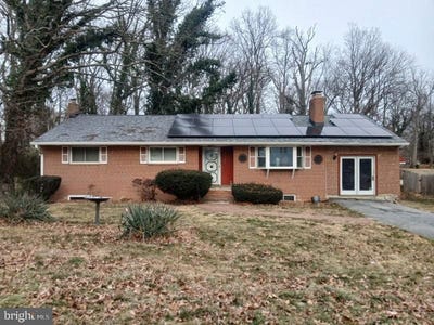 /international/us/5114-woodland-blvd-oxon-hill-md-110105976836/