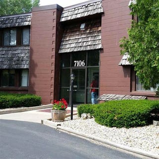 /international/us/7106-fortune-drive-middleton-wi-110108696379/