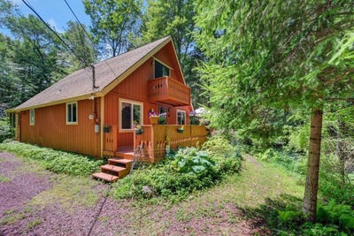 /international/us/2459-overlook-lane-pocono-pines-pa-110100862202/