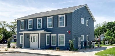 /international/us/25-polk-street-rocky-point-ny-110104814550/