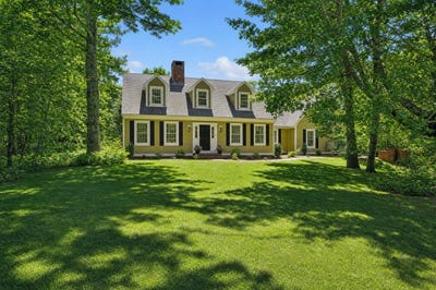 /international/us/44-tiffany-drive-oak-bluffs-ma-110108059070/