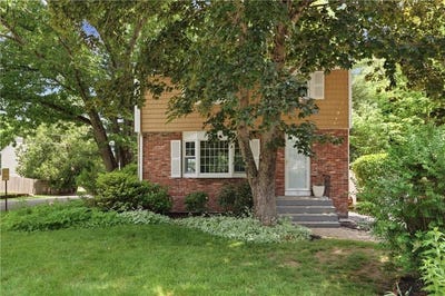 /international/us/10-sprague-street-cumberland-ri-110108751809/