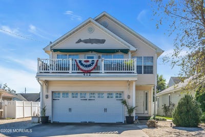 /international/us/412-broadway-point-pleasant-beach-nj-110108423177/