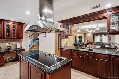 /international/us/109-foxwood-drive-jericho-ny-110108119293/