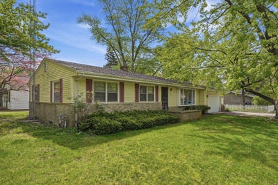 /international/us/1551-pontiac-road-benton-harbor-mi-110107984595/