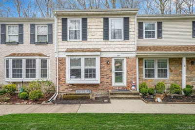 /international/us/3-bartlett-yaphank-ny-110107537889/