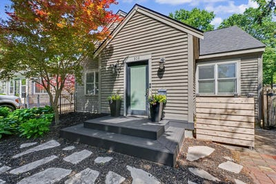 /international/us/806-s-maple-street-urbana-il-110108493511/