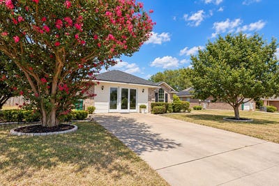 /international/us/203-knight-lane-waco-tx-110110138861/