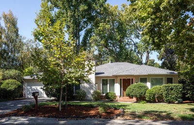 /international/us/811-stanford-ave-menlo-park-ca-110110403856/