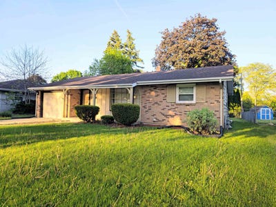 /international/us/1926-apple-tree-lane-rockford-il-110108225386/