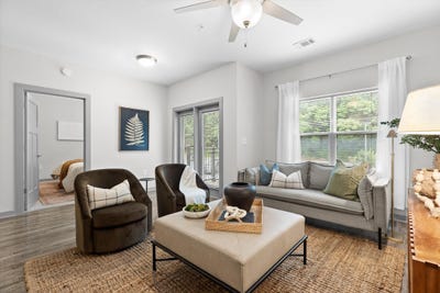 /international/us/782-riverfront-parkway-chattanooga-tn-110101292653/