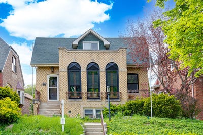 /international/us/7047-n-26th-parkway-berwyn-il-110107882885/
