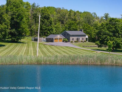 /international/us/108-grovenors-corners-road-cobleskill-ny-110108769502/