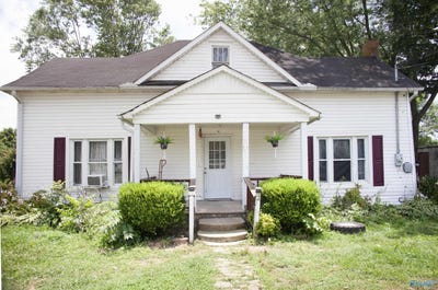 /international/us/10119-county-road-50-fyffe-al-110108982981/