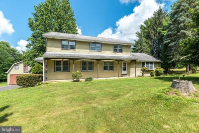 /international/us/255-park-drive-w-kintnersville-pa-110101200870/