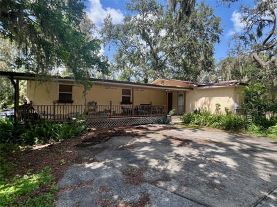 /international/us/12025-riverhills-drive-temple-terrace-fl-110101119178/