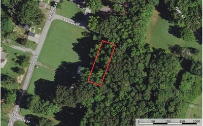 /international/us/franklin-street-clarksville-va-110104027122/