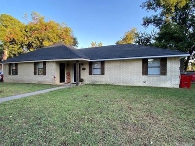 /international/us/307-309-market-street-dardanelle-ar-110106501128/