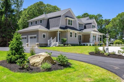 /international/us/8-darylane-north-falmouth-ma-110101095353/