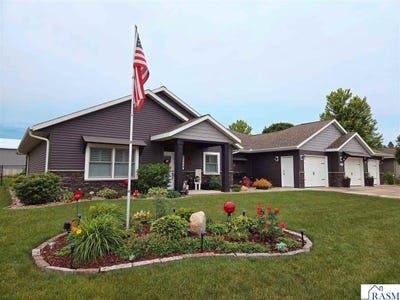 /international/us/1919-alison-avenue-new-ulm-mn-110119352807/
