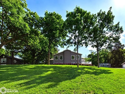 /international/us/1513-n-state-hwy-96-hamilton-il-110104588525/
