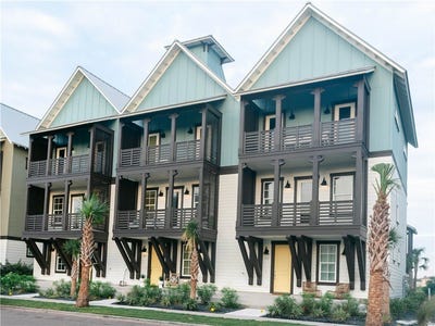 /international/us/167-spanish-dagger-port-aransas-tx-110106251323/