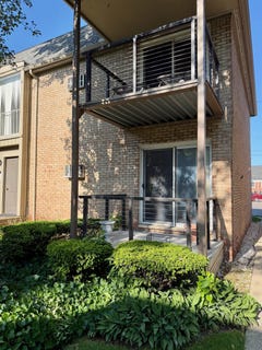 /international/us/1723-e-14-mile-road-birmingham-mi-110108363037/