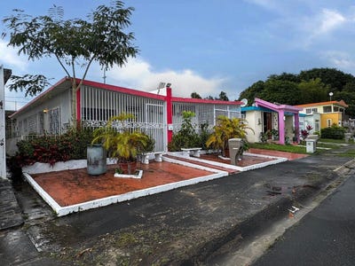 /international/us/a-calle-bayamon-pr-110106845782/