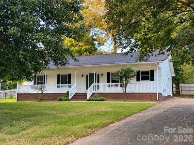 /international/us/7861-sarah-drive-denver-nc-110120530349/