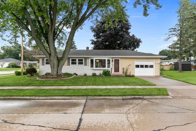 /international/us/401-w-15th-street-kaukauna-wi-110101123603/