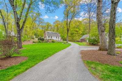 /international/us/17-will-croft-street-cumberland-ri-110108148330/