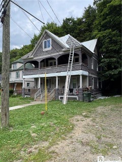 /international/us/35-baker-street-jamestown-ny-110100986515/