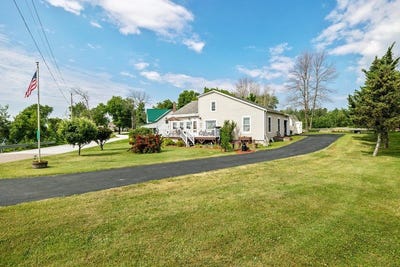 /international/us/423-e-alburgh-road-alburgh-vt-110100511411/