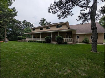 /international/us/300-sugarloaf-parkway-zumbrota-mn-110100372725/