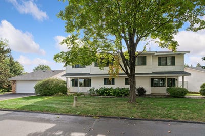 /international/us/7723-157th-street-w-apple-valley-mn-110110354656/