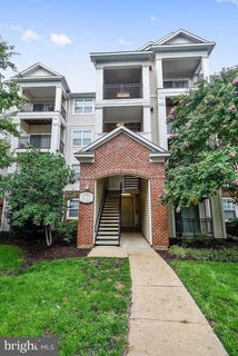 /international/us/12957-centre-park-circle-herndon-va-110110239756/