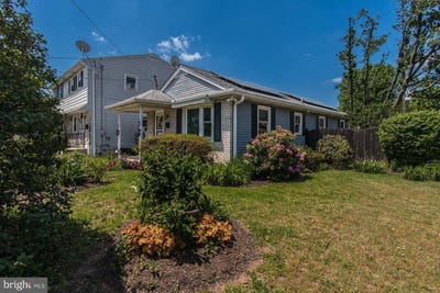 /international/us/747-logan-street-pottstown-pa-110108473122/