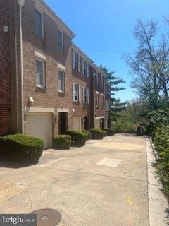 /international/us/1424-12th-street-n-arlington-va-110108445595/