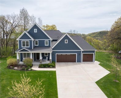 /international/us/302-grand-drive-lake-city-mn-110107908862/