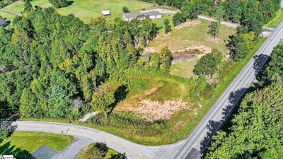 /international/us/110-spivey-creek-road-landrum-sc-110120085578/