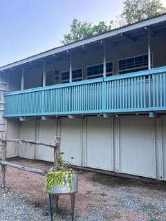 /international/us/105-w-clark-st-bartlett-tx-110109005837/