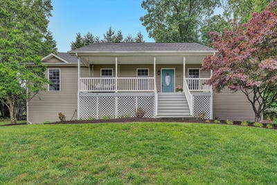 /international/us/677-deerfield-rd-troutville-va-110108234564/
