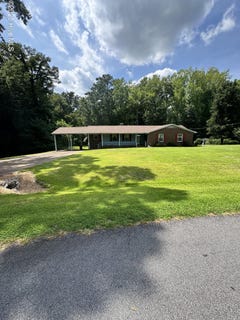 /international/us/1380-oakview-drive-williamston-nc-110101123378/