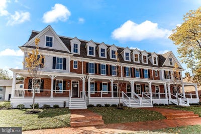 /international/us/738-s-matlack-street-west-chester-pa-110100305529/